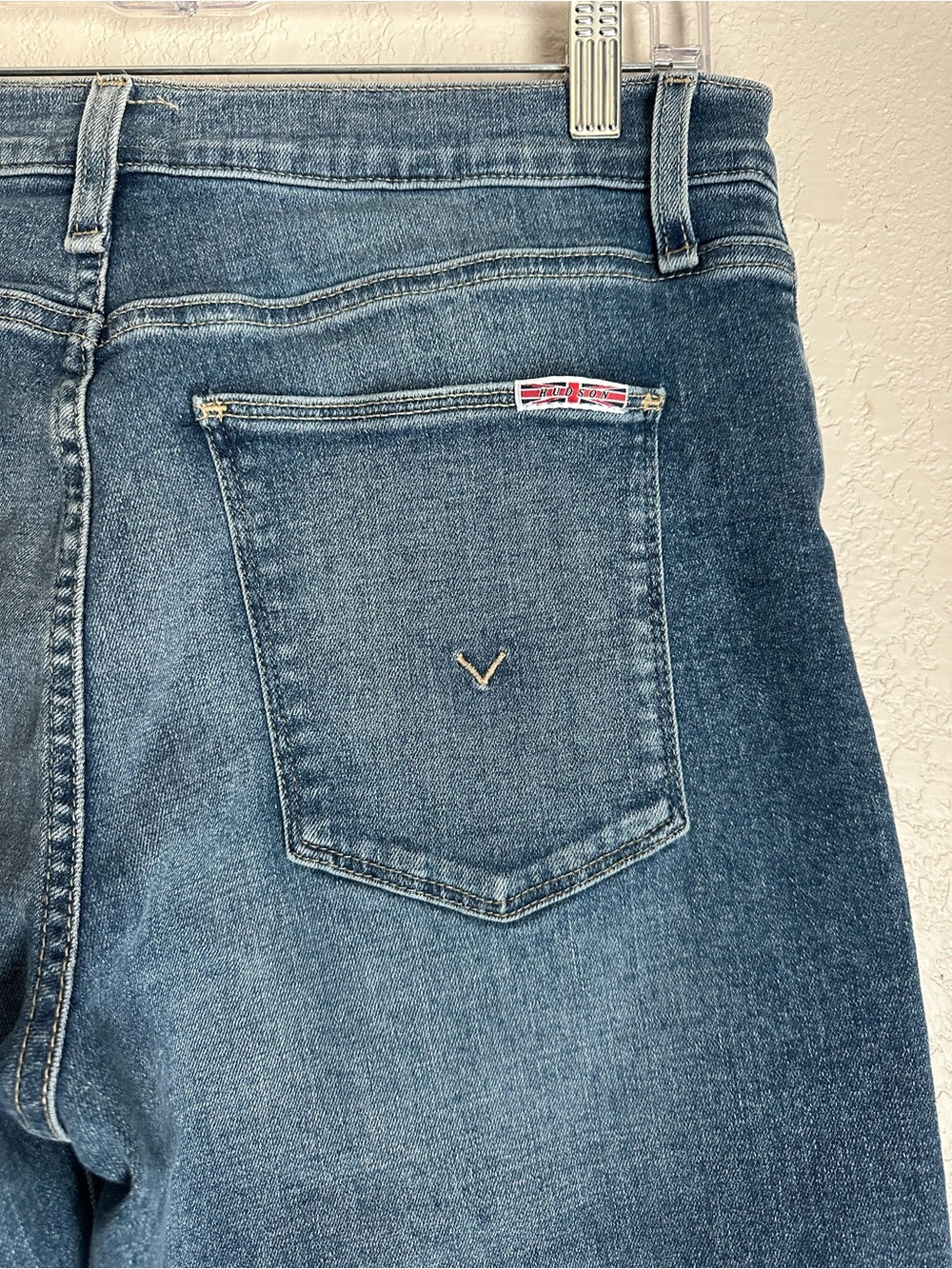 Hudson Jeans Women's High-Rise Straight Light Blue Denim size 30 - Picture 9 of 15
